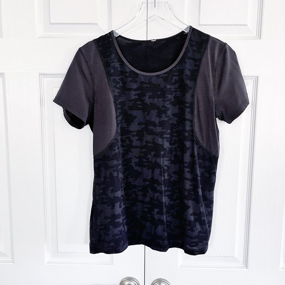 Lululemon Run For Days Short Sleeve Black Camo Mesh Running Shirt Sporty Chic